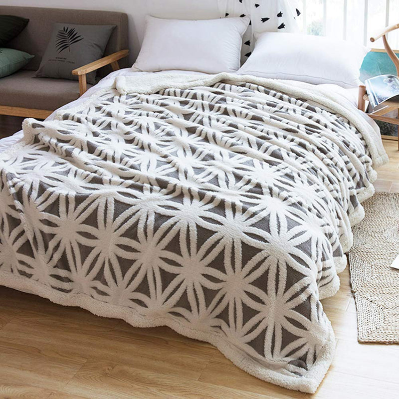 LOMAO Sherpa Fleece Blanket Fuzzy Soft Throw Blanket Dual Sided Plush Blanket for Couch Sofa Bed (Grey,51